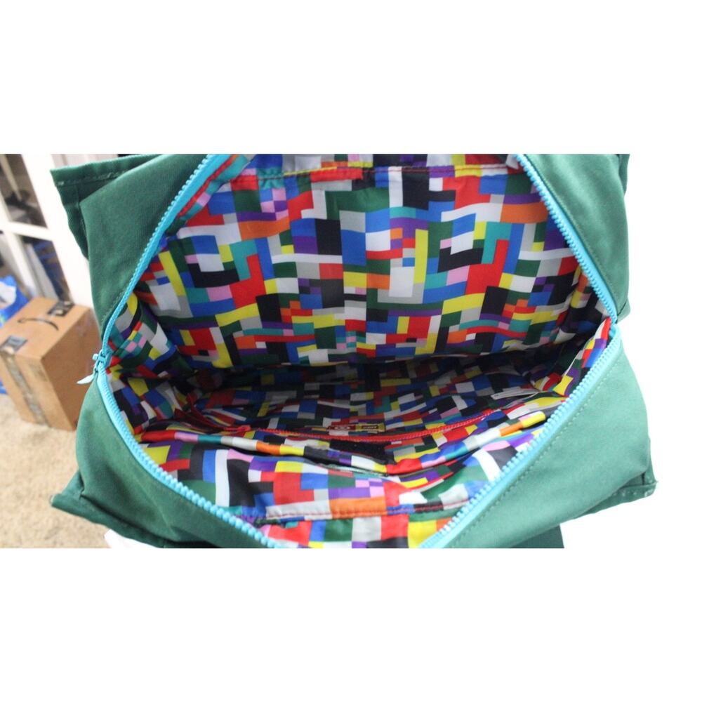 LEGO x Target Green Utility Pocket Weekender Tote Bag Multicolor Limited Edition - Picture 4 of 6